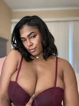 CandyLuxxxx - Nipple clamps ♥️ vid last tip