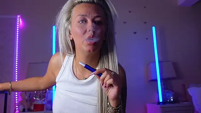 Alicia007