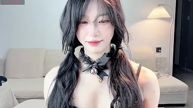 Luminous4173 - 是你的白月光嘛