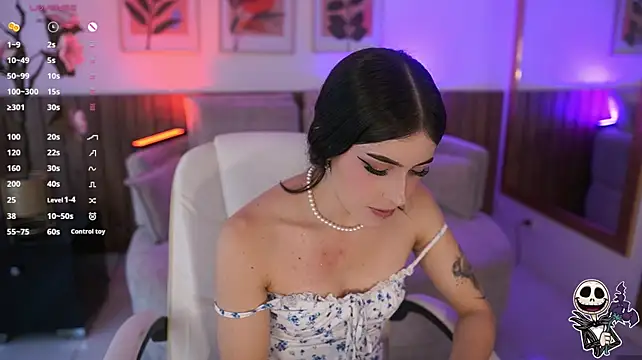 JadeSummerr - 🎃♛ Fingering Pussy