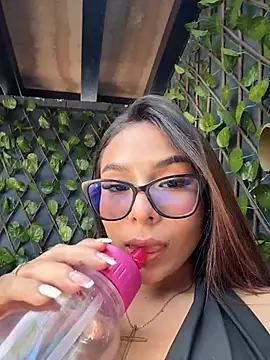 Amira_cute2