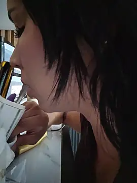 Kitty_San_xXx - Ride dildo 🤠 ALL NAKED + oil on body