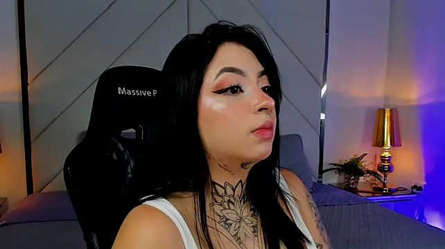 Sofia_LaurentJS - take off bra