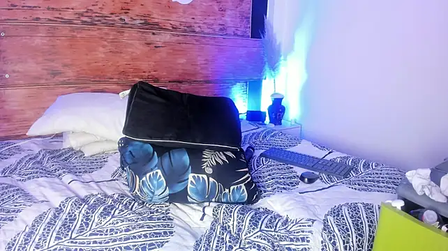 Fernanda_liie_ - spank ass x 50