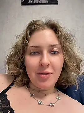 KellyKeler - Show my SWEET ASS+spank ASS mmm🍑
