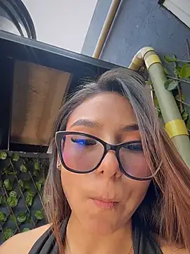 Amira_cute2 - FUCK DILDO IN PUBLIC 😈