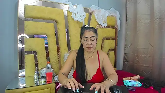 VikyThomsonn - anal