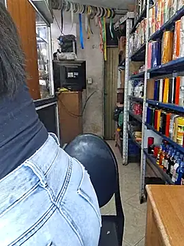 Isa_bella95 - Full naked in store