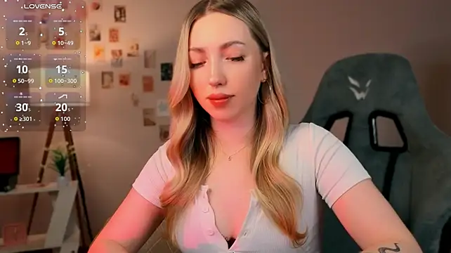 BellaLynny - air kiss for u