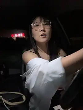Doreennn - 车上有侄子，带他去剪头发，不能叫