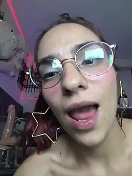 Chloee_Reed - 🧪 PINK ANAL PLUG 🍑
