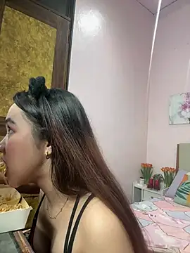 DiaraXiao - PLAYING BOOBS AND NIPPLES 👅