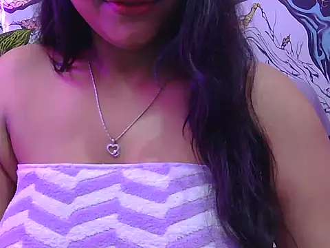 Its_Saina - pussy oil massage 2 min