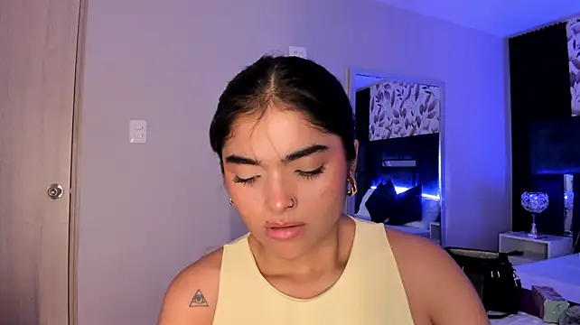 GiselOrtiz - Spit on tits + rub my puffy nipples 🔥💦