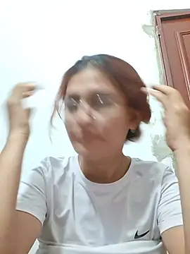 Ary-18 - Doggy + finger in ass