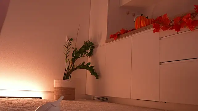 Miablueye - Blow job on the handstand on the chair