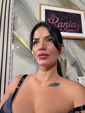 RaniaSnow - Get me naked