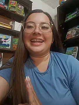 LunaDiaz999 - flash pussy
