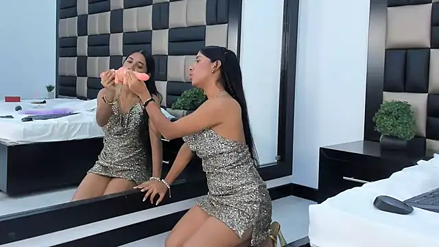 RebeccaWalton - Play with panty and shake ass
