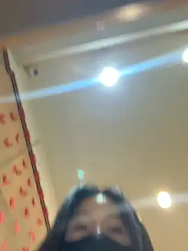 Linh_2004 - Make me cum squirt on public