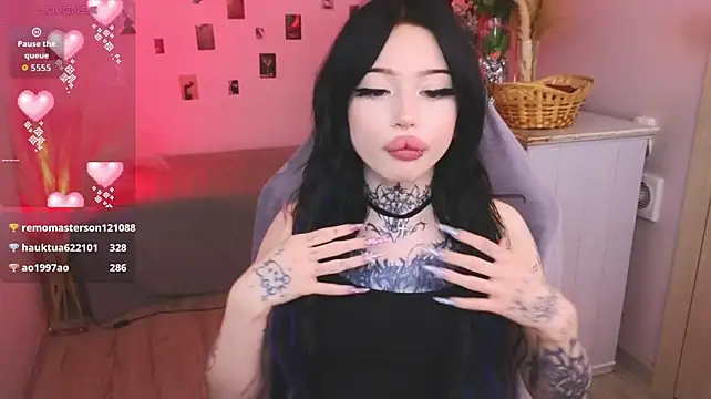 Emma_Kirks - Tear stockings