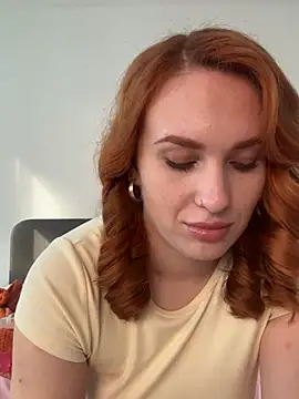 ChiaraVelvet - Show your Ass in Doggy 😋