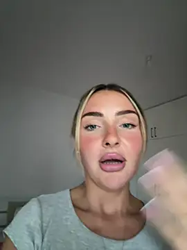 Sweetbellax3 - Finger lutschen🙈