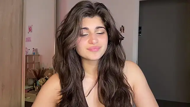 Tease_dealer - add some oil in my cleavage!!