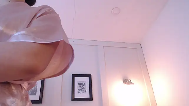 AntonellaaFerrer_ - vibrate pussy and play clit