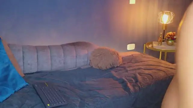 Lea_Foster - Rub My Clit Close + Moan