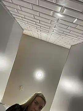 Your_dream4 - NAKED crazy SQUIRT near URINALS
