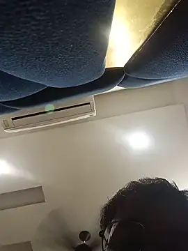 Creater112's Webcam Show