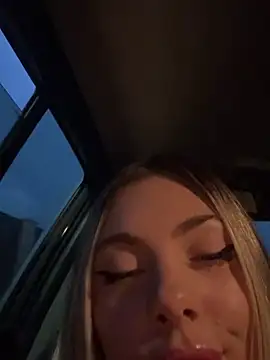 FrancescaNappi - MOSTRACI TETTE ( SHOW BOOBS)