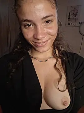 PocaHontas2026 - NAKED AND SQUIRT