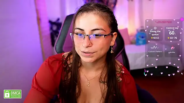 Taiga_Cute - Spread pussy without panty in close up