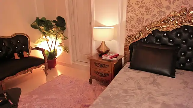 VictoriaPowell - 🍒 Pussy spanking