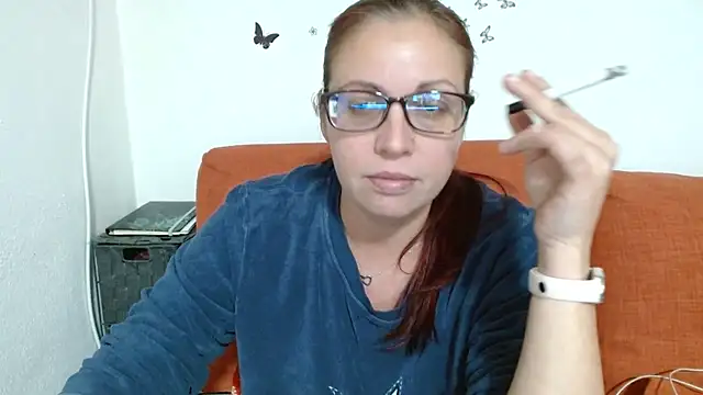 LadyHellene - bubble shower show ;)