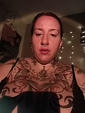 Thelittledevil388 - Je suce un gode