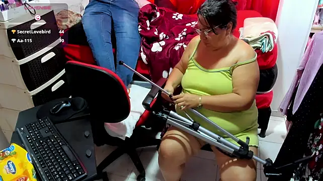 Brenda_Berck_ - Show saliva careless 🤤🤤🤤