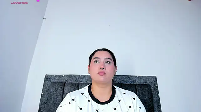 MiaFoox__ - hey 🖐