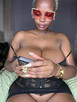 ScarletMuseX - Dildo fuck upclose