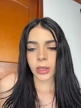 ArieliciousXXX - SQUIRT IN PUBLIC 😈💦💦