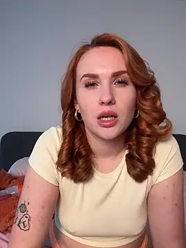 ChiaraVelvet - Fingers on my Pussy with pentis🥵💦