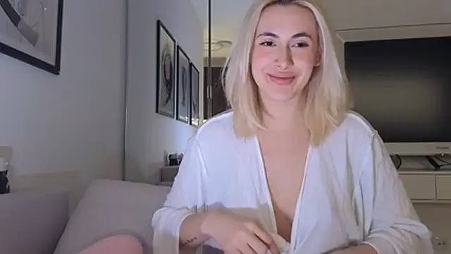 Kara_7 - naked ass