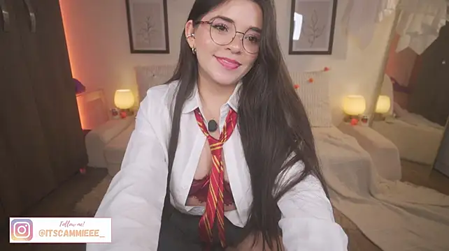 Itscammieee - 💕 BUTTPLUG + OIL 💦
