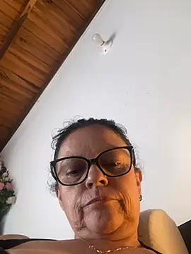 Sharongirl07 - Waterfall squirt