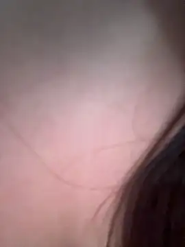 Yomi009 - 小酒馆跟闺蜜激情舌吻💋