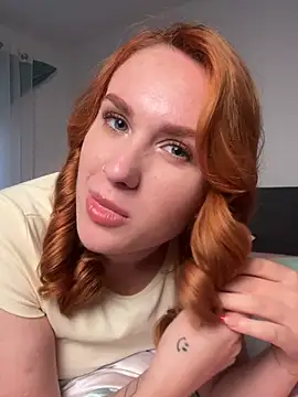 ChiaraVelvet - show boobs and play🍒