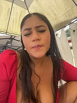 NayTorres - MAKE ME A BIG SQUIRT IN PUBLIC