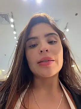 SofiaGomez444 - I’m with my friends 😈 make me moan